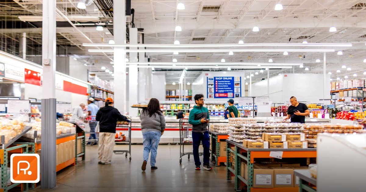 How to Source and Vet Food & Beverage Wholesale Suppliers in the UAE: B2B Buyer's Guide 2026 - customers shopping in a busy