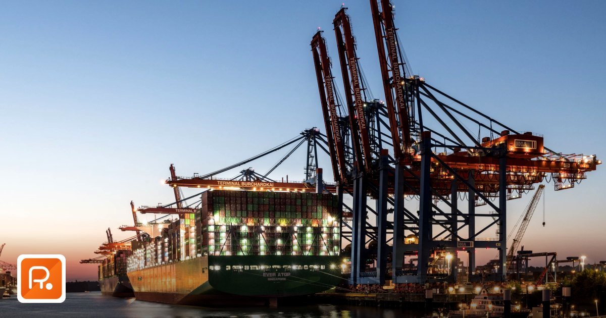 Incoterms for GCC Trade 2026: A B2B Buyer’s Guide - a large container ship at the port with cranes during twilight