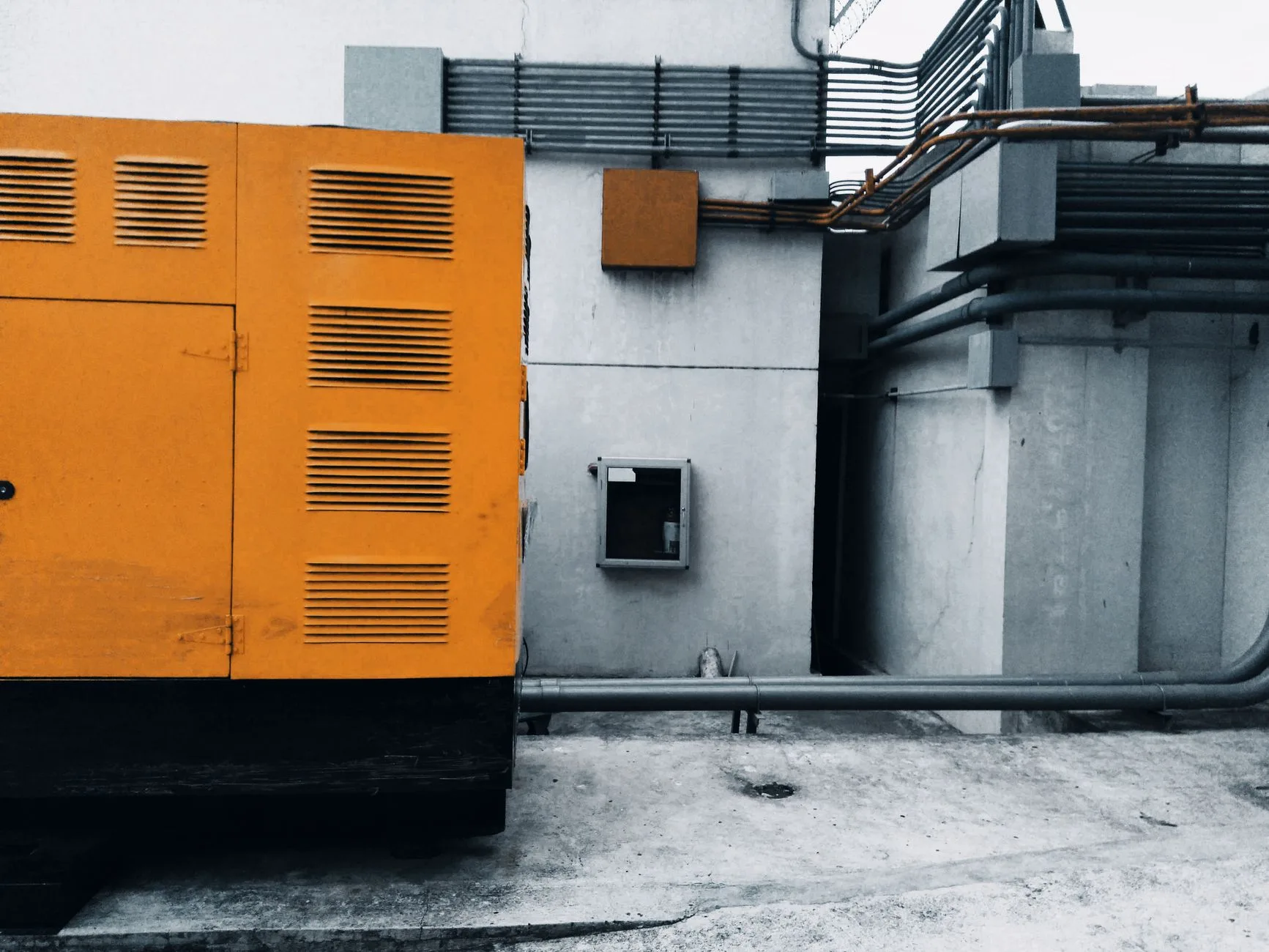 Industrial generator and power equipment wholesale UAE facility